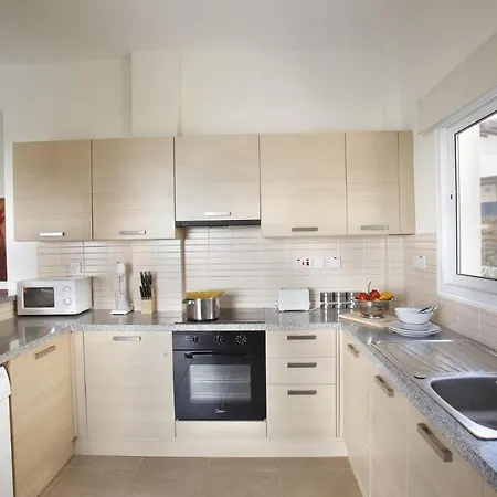 Villa At Last You Can Rent The Perfect Luxury Near Fig Tree Bay, 1475